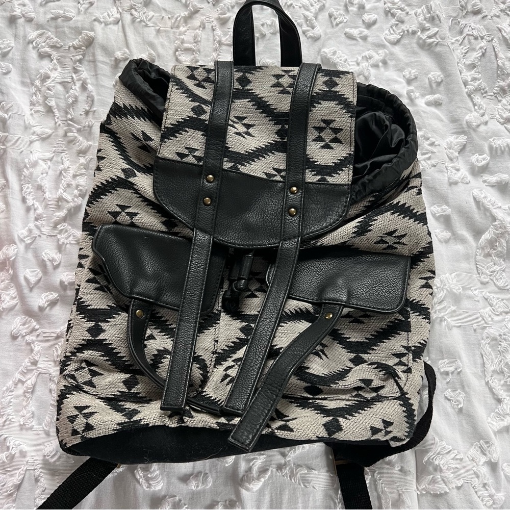 Mossimo Aztec Print Canvas Snap Drawstring Travel… - image 1